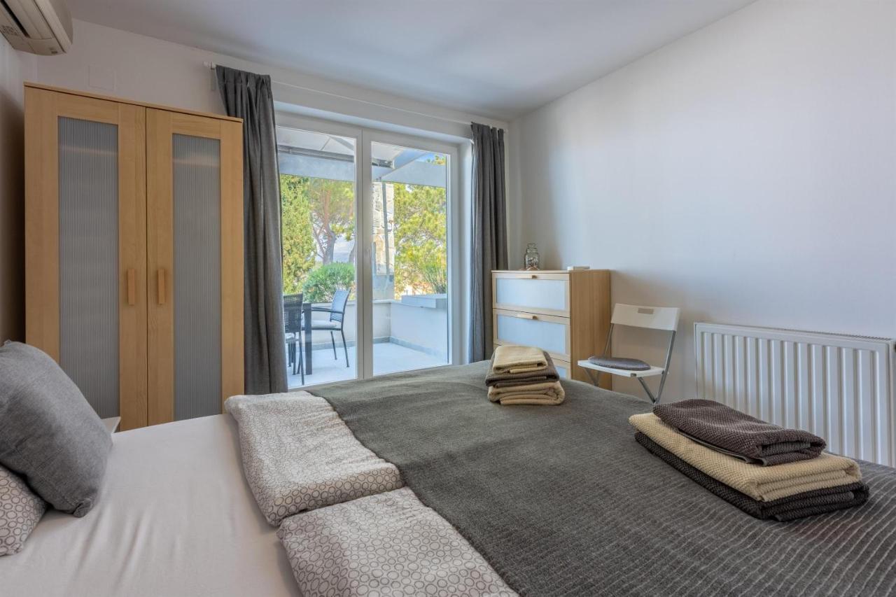 Apartment Vito Njivice Bagian luar foto
