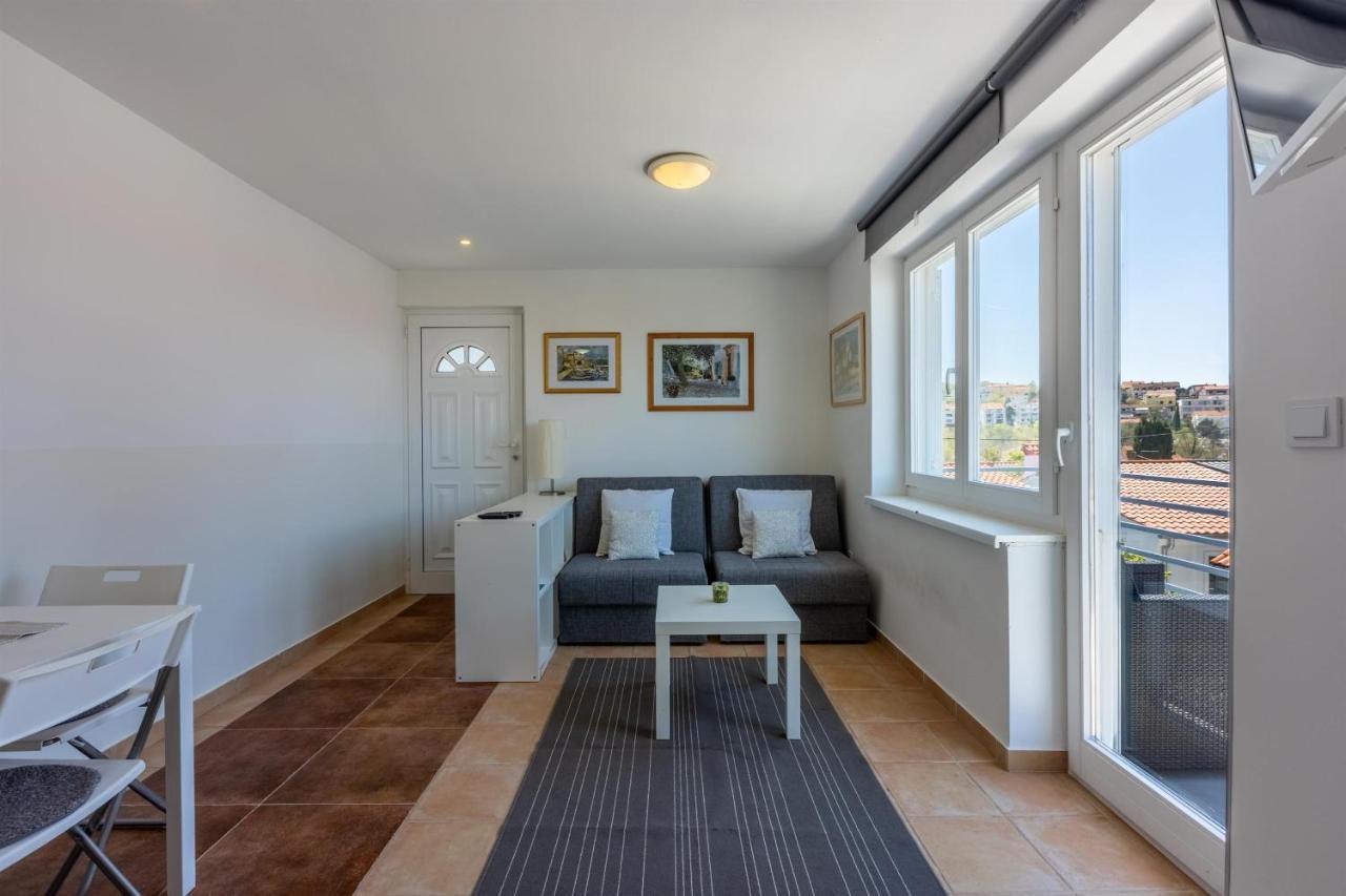 Apartment Vito Njivice Bagian luar foto